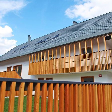 Apartment Jurijana - New 4-Bedroom Triplex With Sauna & Garden Бохин Екстериор снимка