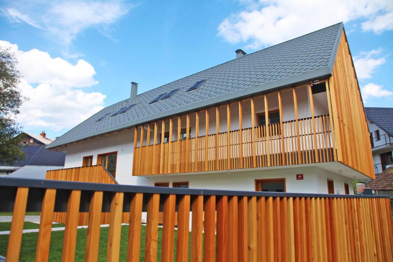 Apartment Jurijana - New 4-Bedroom Triplex With Sauna & Garden Бохин Екстериор снимка