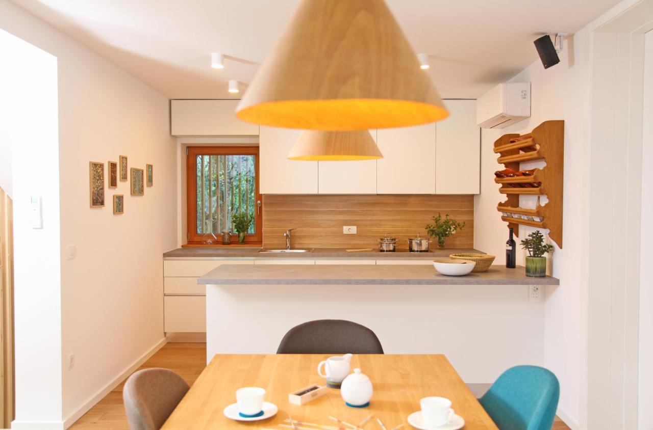 Apartment Jurijana - New 4-Bedroom Triplex With Sauna & Garden Бохин Екстериор снимка