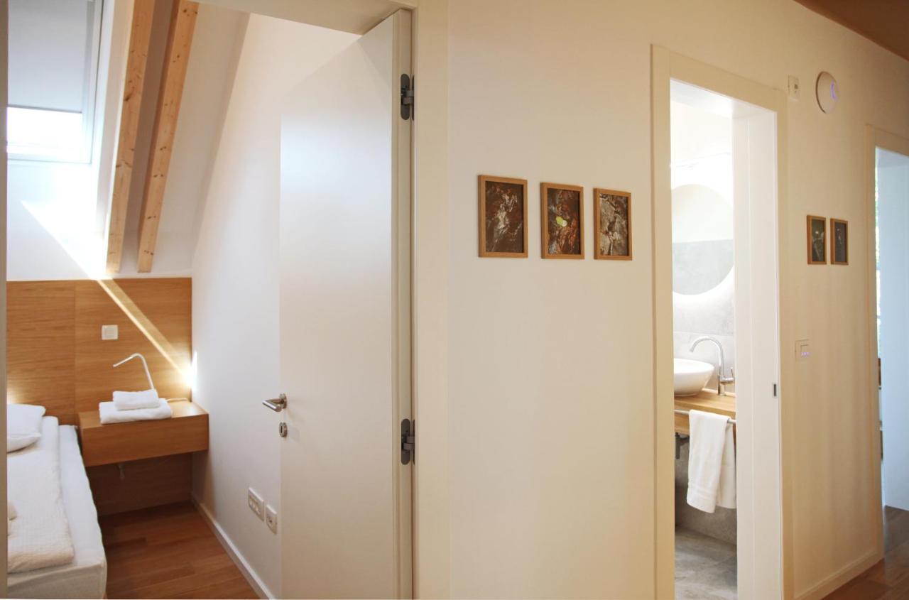 Apartment Jurijana - New 4-Bedroom Triplex With Sauna & Garden Бохин Екстериор снимка