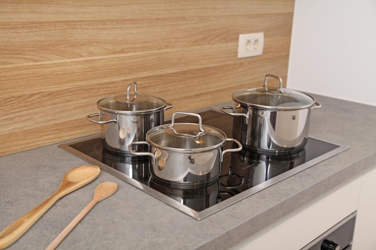 Apartment Jurijana - New 4-Bedroom Triplex With Sauna & Garden Бохин Екстериор снимка